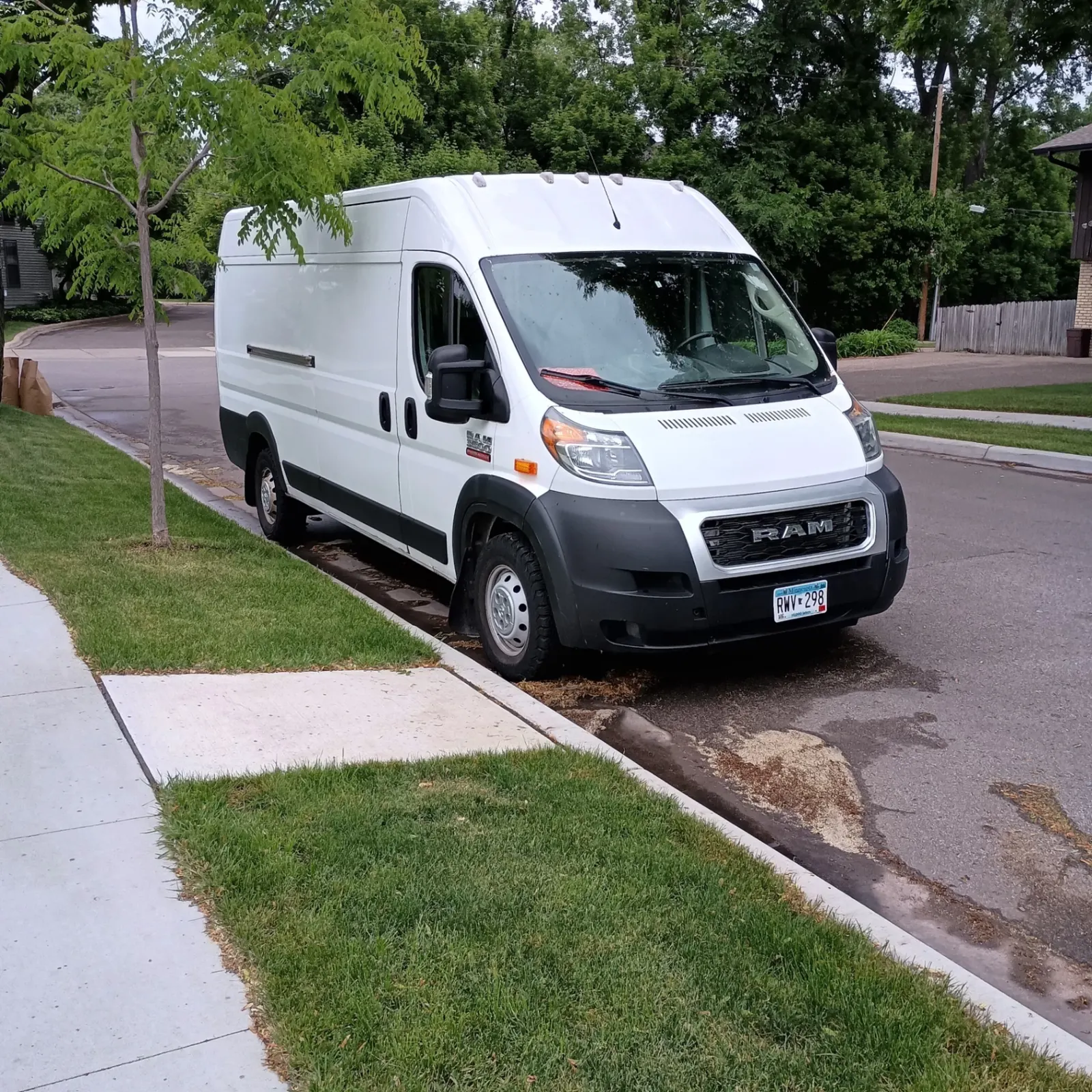 RAM ProMaster 3500 — front angle view, interstate cargo van USDOT 4550163