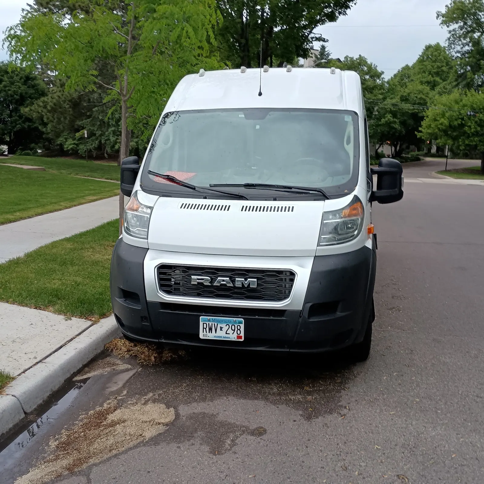 RAM ProMaster 3500 front view with Minnesota plate — Continent Logistics LLC fleet
